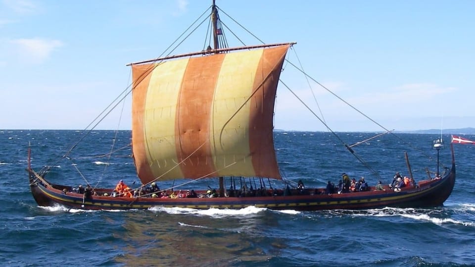 Replika vikinské lodi Mořský hřebec